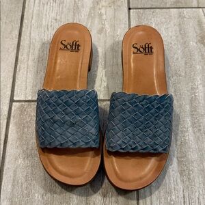 Sofft Blue Woven Mules